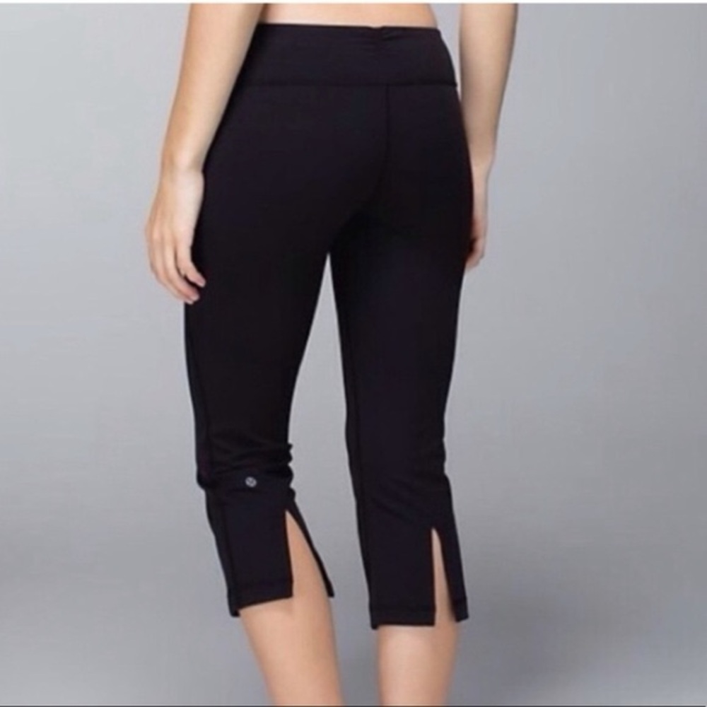 size 2 Lululemon Slit Capri Leggings